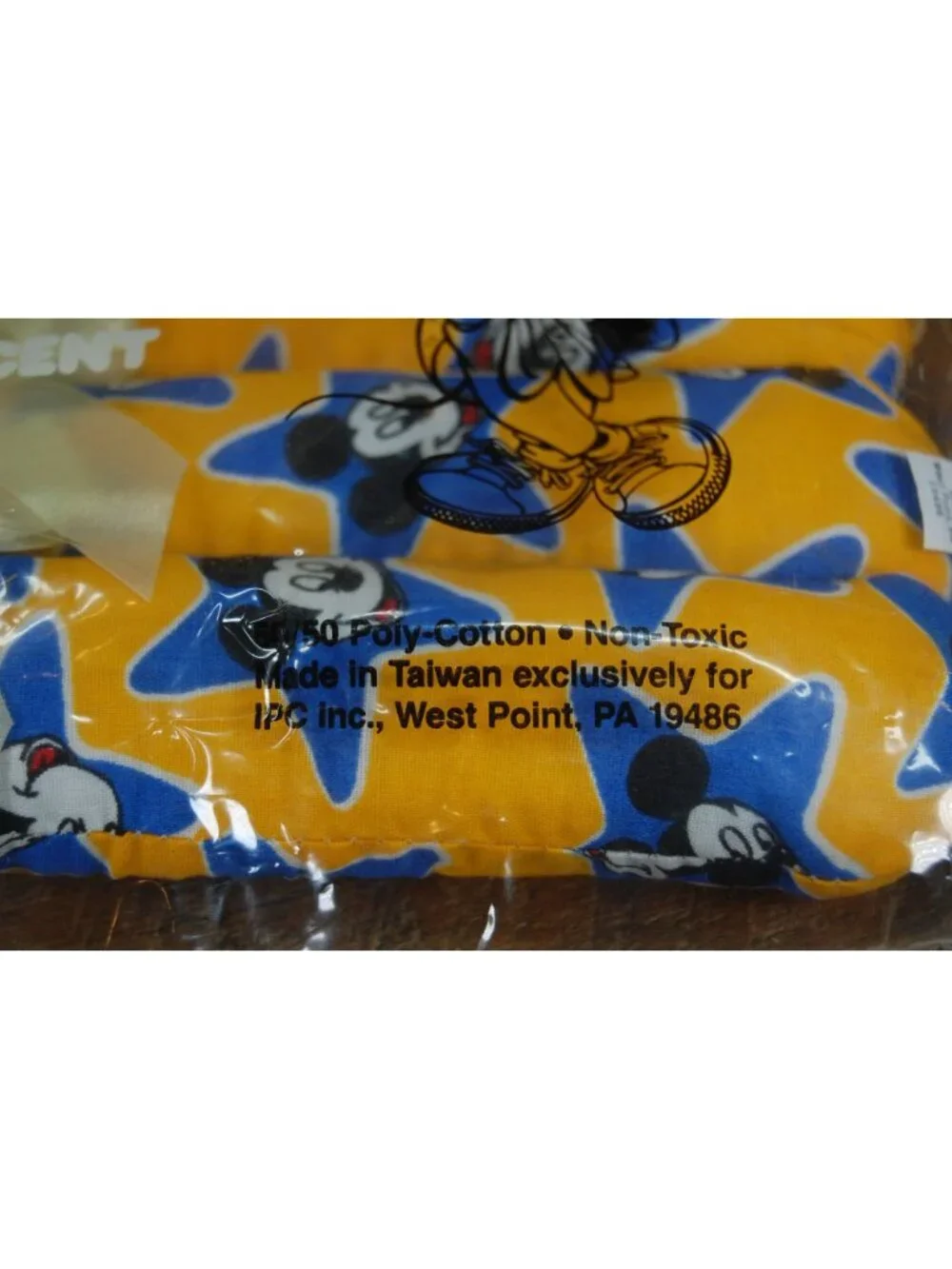 NEW Vintage 1987 Mickey Mouse Disney IPC Padded Hangers Soft Scent Blue Yellow